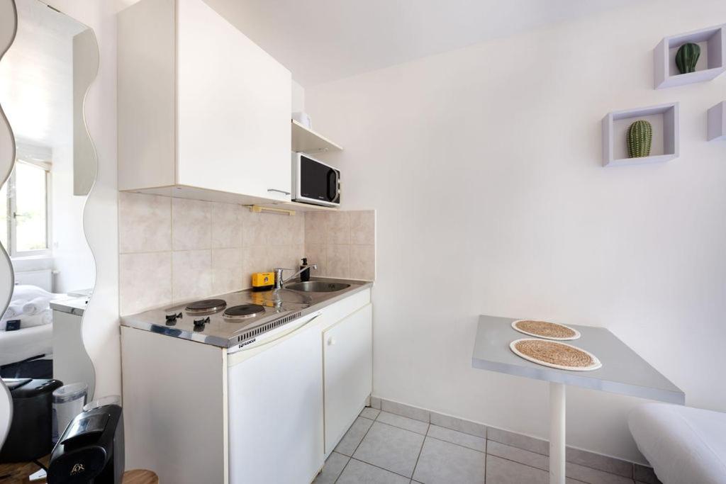 Le Pavillon Studio 2Pers Apartman Lyon Kültér fotó